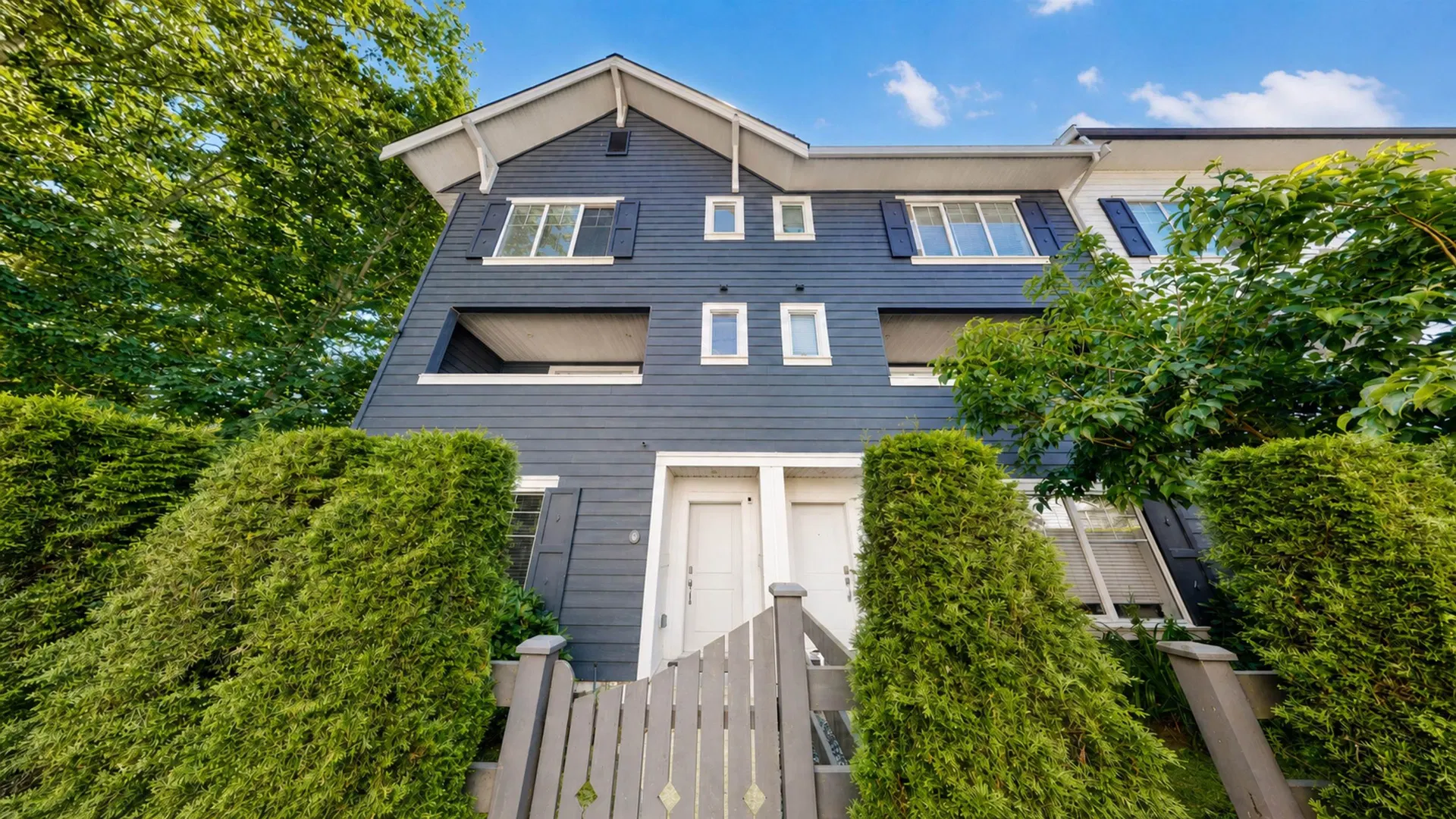 Photo 2 of 37 at #8 – 16357 15 Avenue
