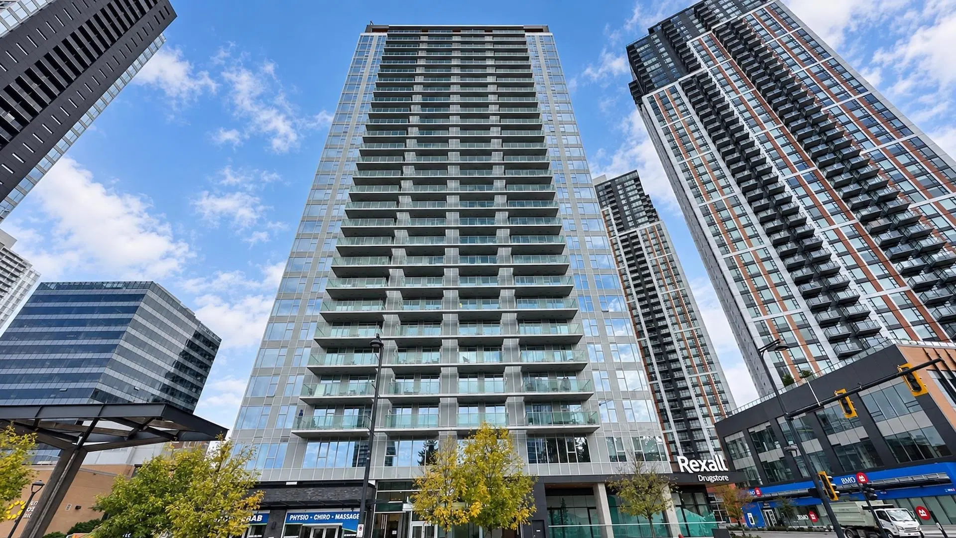 Photo 1 of 33 at #1006 – 13655 Fraser Highway