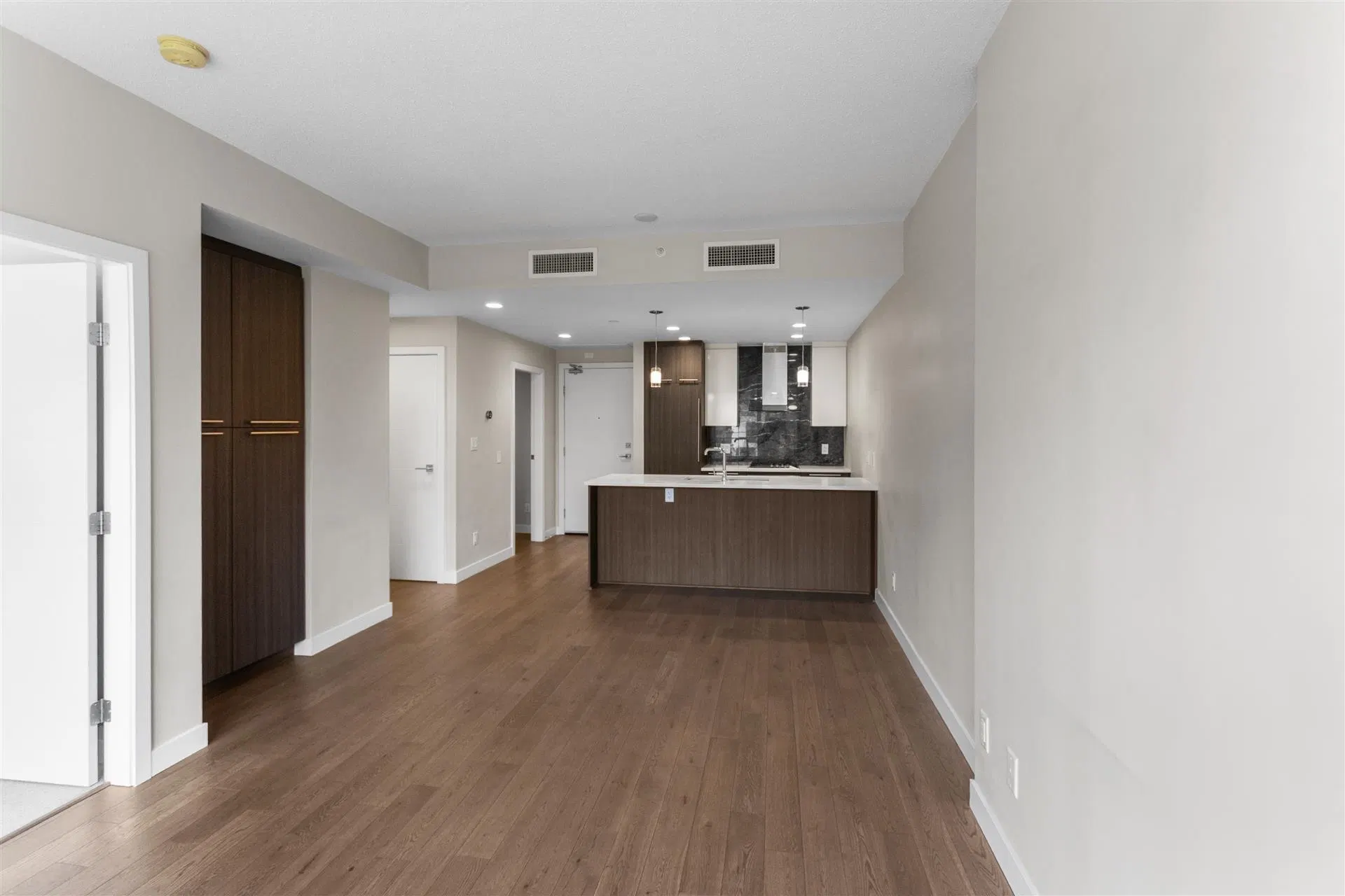 Photo 2 of 22 at #305 – 4963 Cambie Street