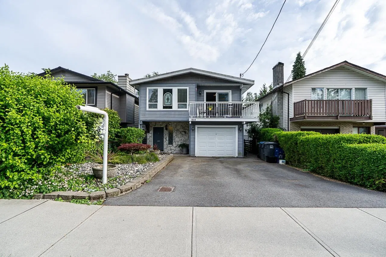 Photo 1 of 34 at 1868 Coquitlam Avenue
