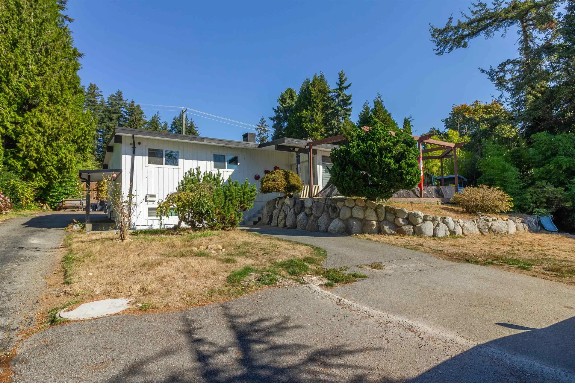 Photo 1 of 39 at 14319 55a Avenue