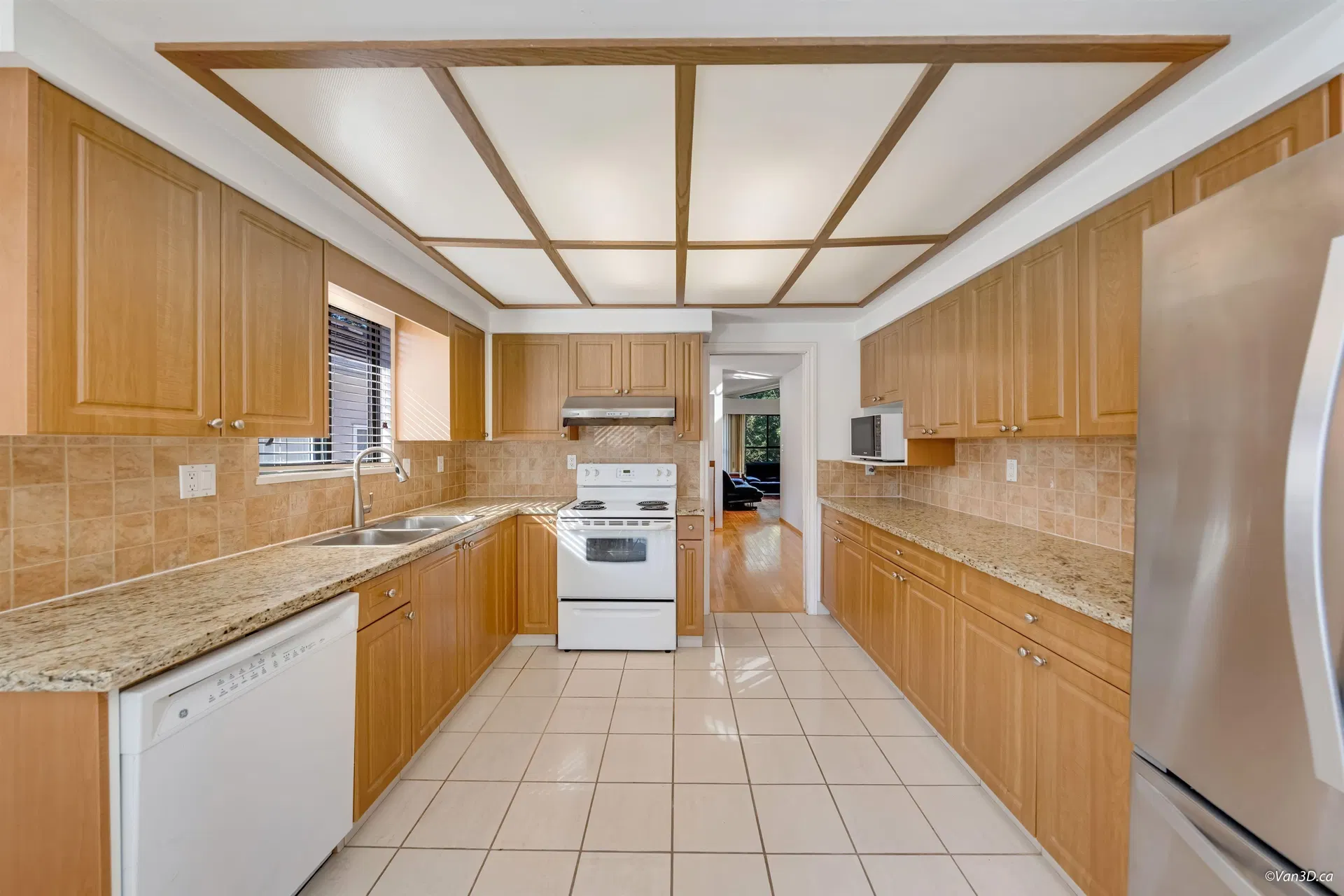 Photo 3 of 39 at 3056 E 28th Avenue