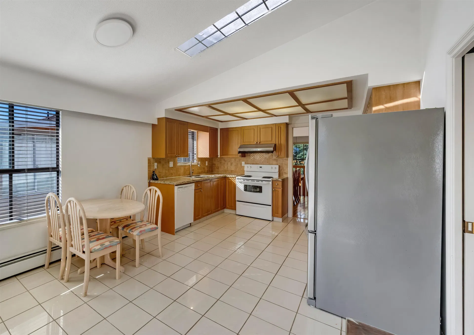 Photo 4 of 39 at 3056 E 28th Avenue
