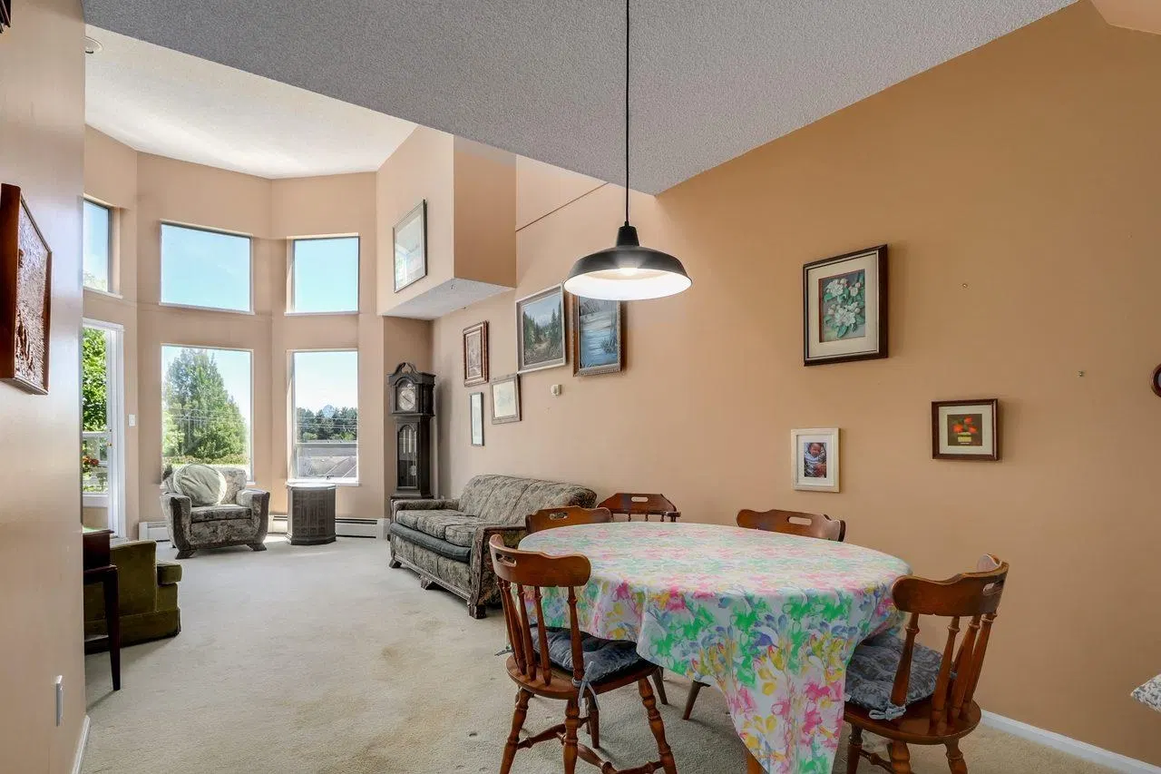 Photo 4 of 24 at #325 – 7251 Minoru Boulevard