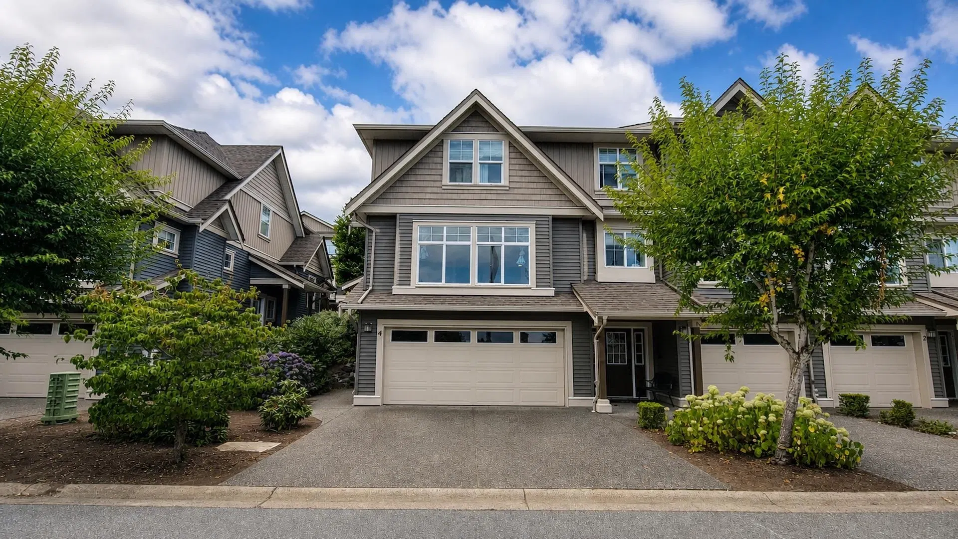 #4 – 5648 Promontory Road