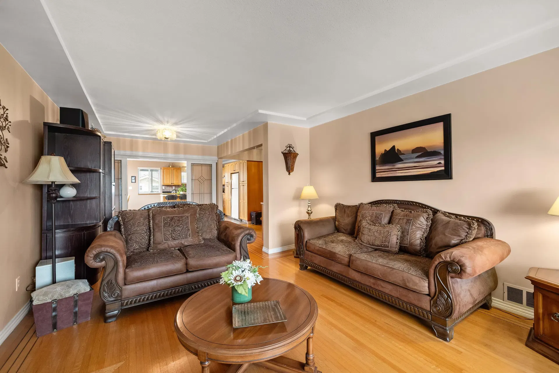 Photo 5 of 40 at 2515 E 45th Avenue