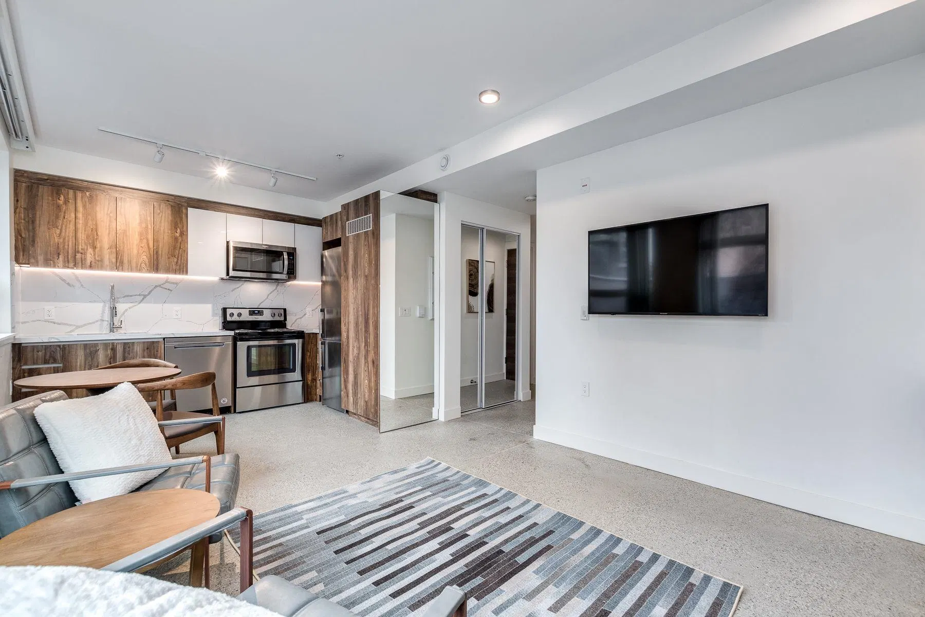 Photo 1 of 20 at #301 – 1170 Barclay Street