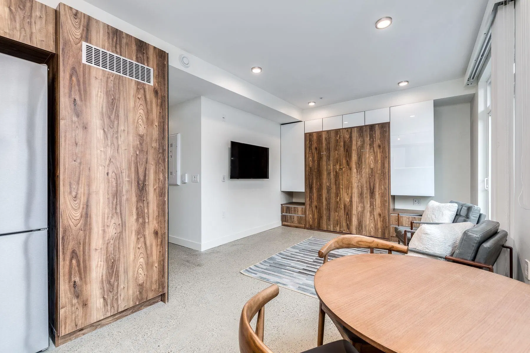 Photo 3 of 20 at #301 – 1170 Barclay Street