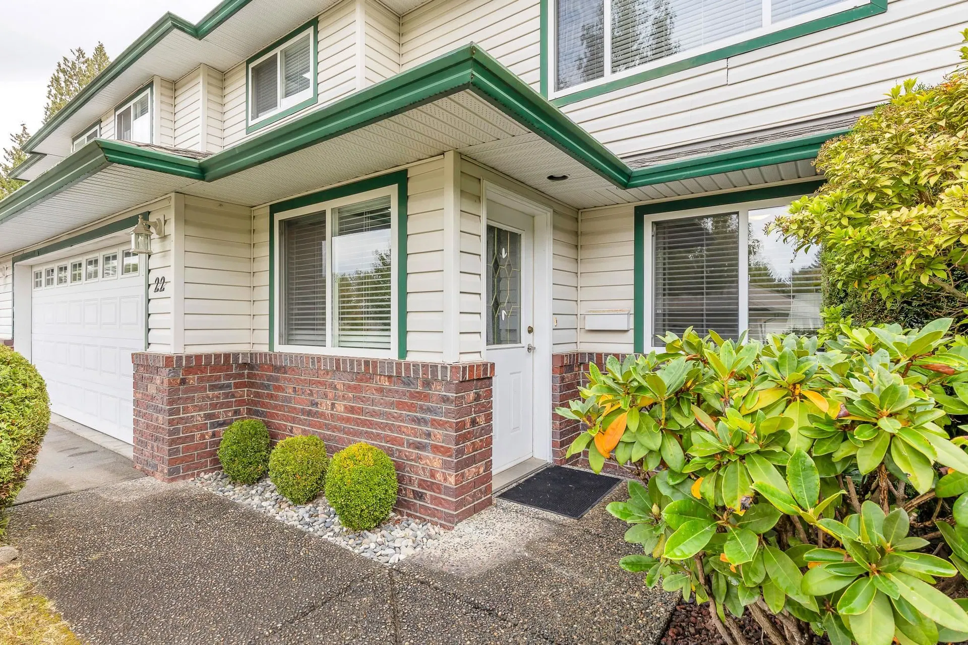 #22 – 34250 Hazelwood Avenue