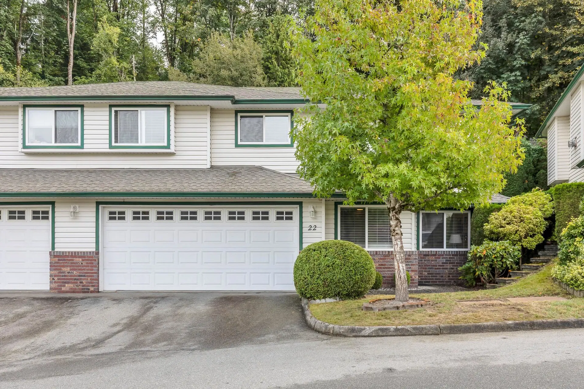 Photo 2 of 39 at #22 – 34250 Hazelwood Avenue