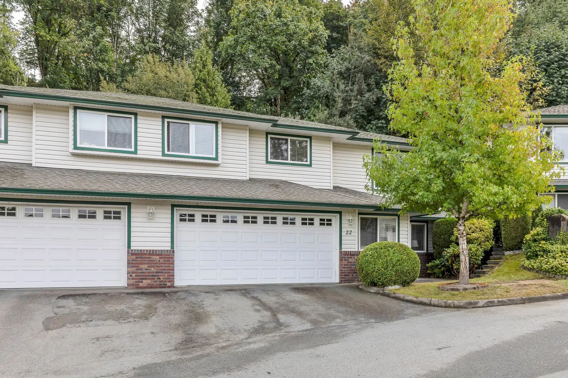 Photo 3 of 39 at #22 – 34250 Hazelwood Avenue