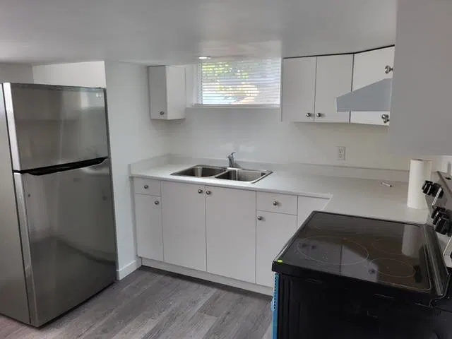 Photo 2 of 4 at LOWER – 9269 Broadway Street