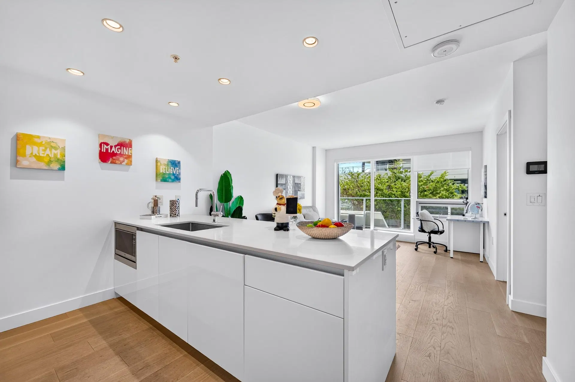 Photo 4 of 37 at #611 – 5788 Gilbert Road