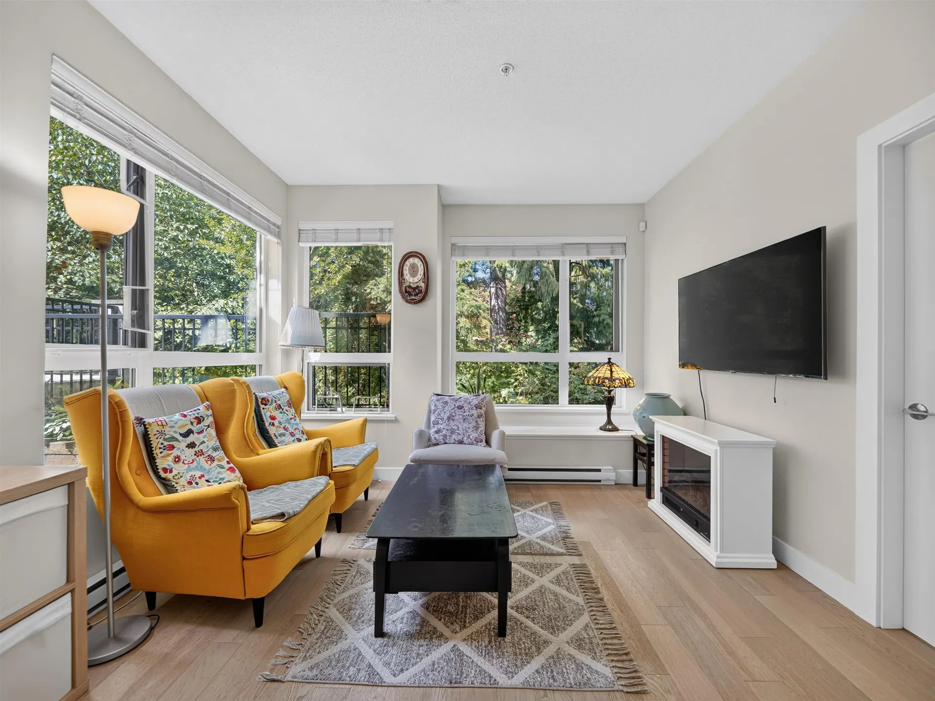 Photo 5 of 34 at #3 – 3201 Noel Drive