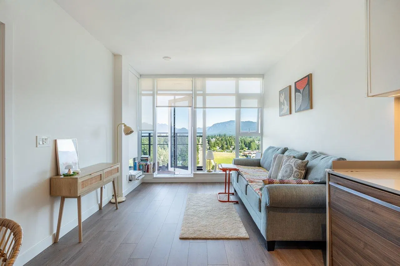 Photo 4 of 27 at #2101 – 1045 Austin Avenue