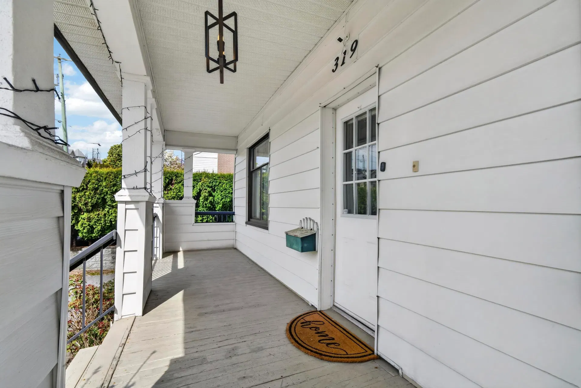 Photo 5 of 40 at 319 Marmont Street