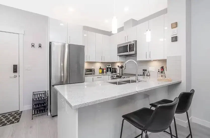 Photo 2 of 23 at #400 – 32690 14th Avenue