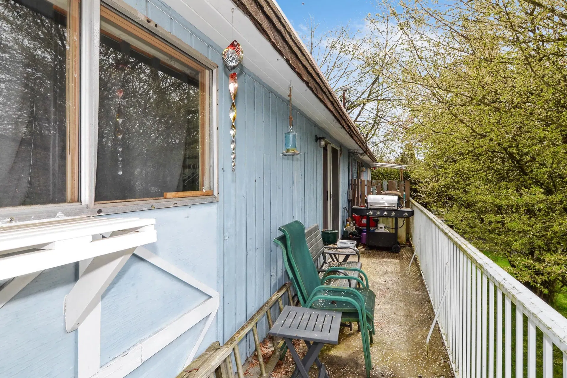 Photo 5 of 35 at 2060 156 Street