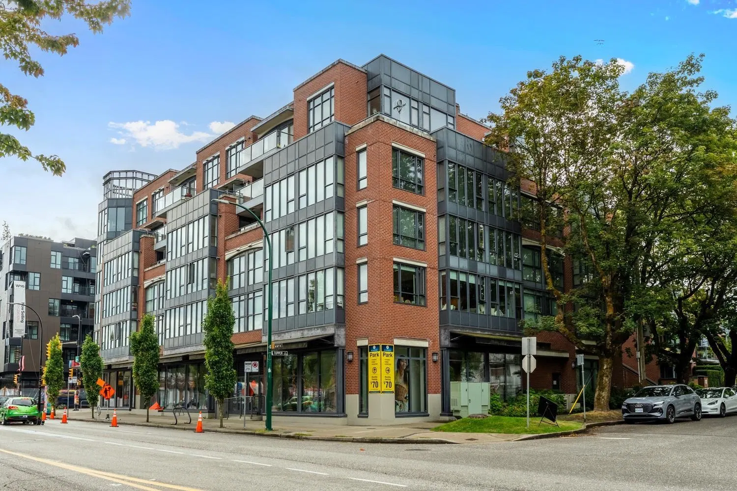 Photo 2 of 21 at #431 – 3228 Tupper Street