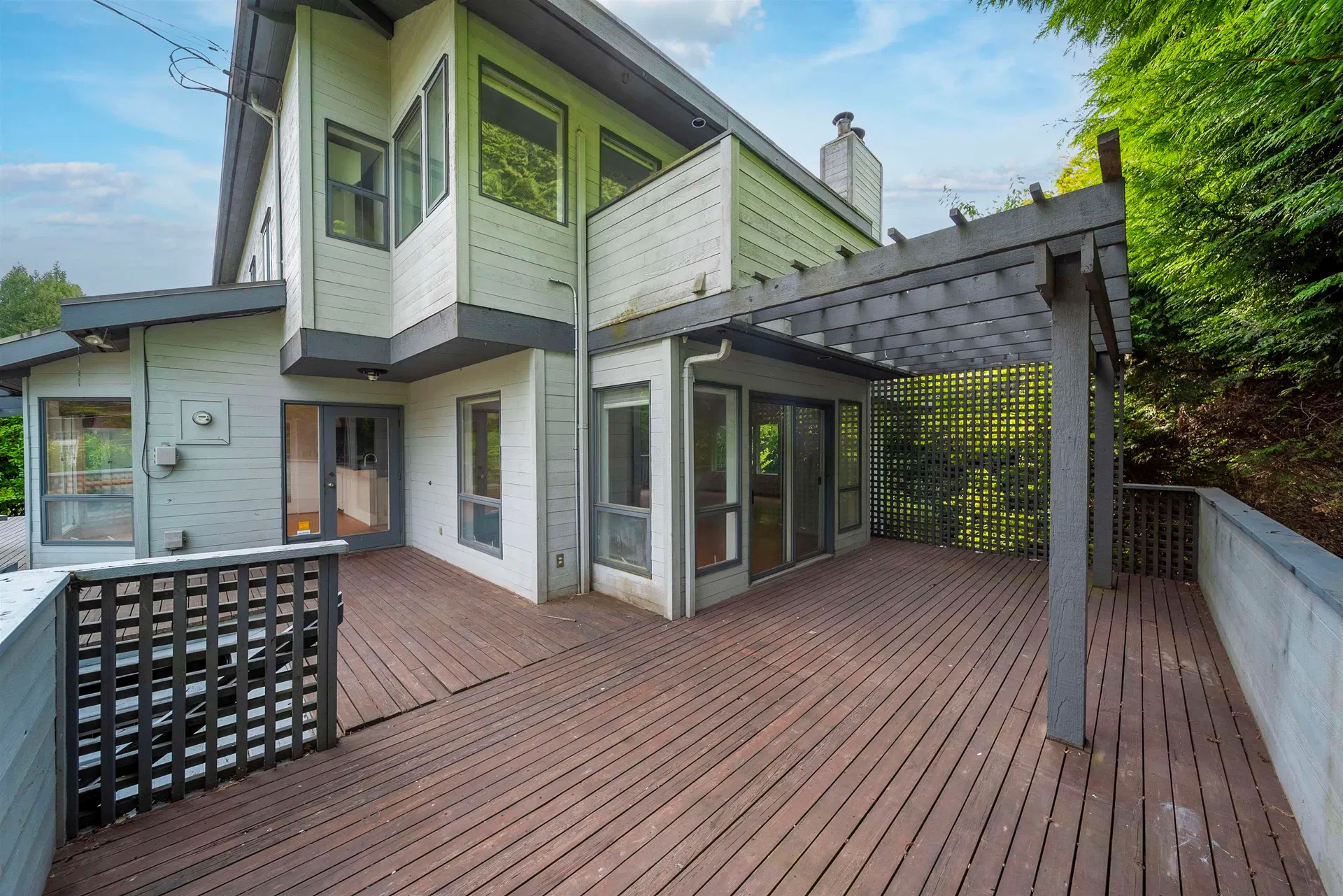 Photo 5 of 31 at 1975 W 18th Avenue