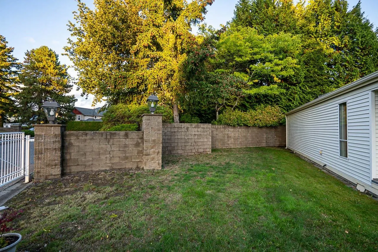 Photo 4 of 37 at #1 – 2345 Cranley Drive