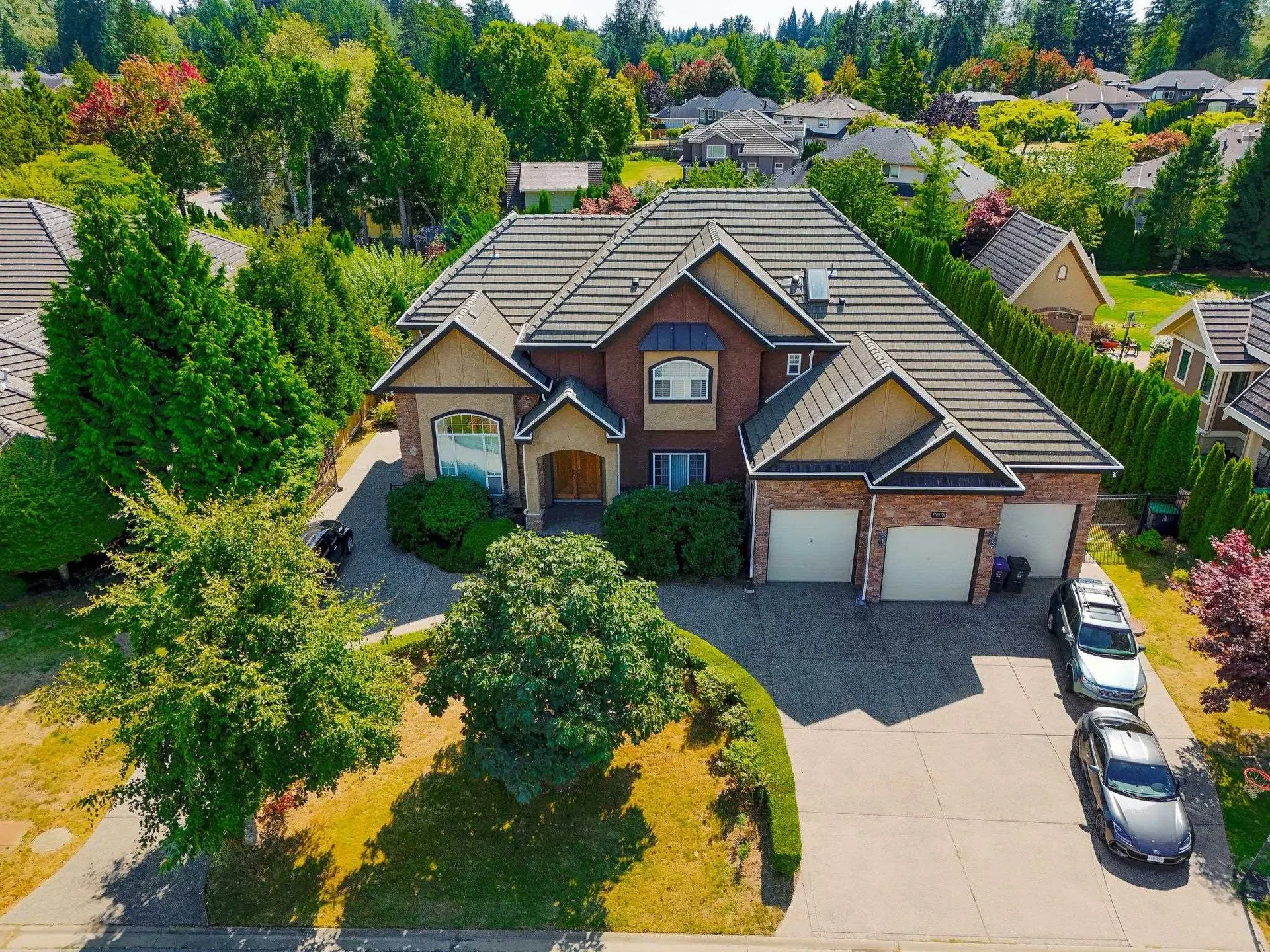 Photo 4 of 40 at 13978 23a Avenue