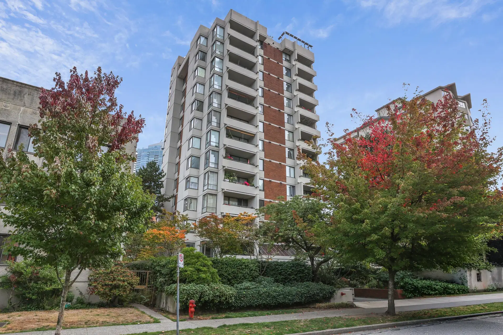 #1102 – 1127 Barclay Street