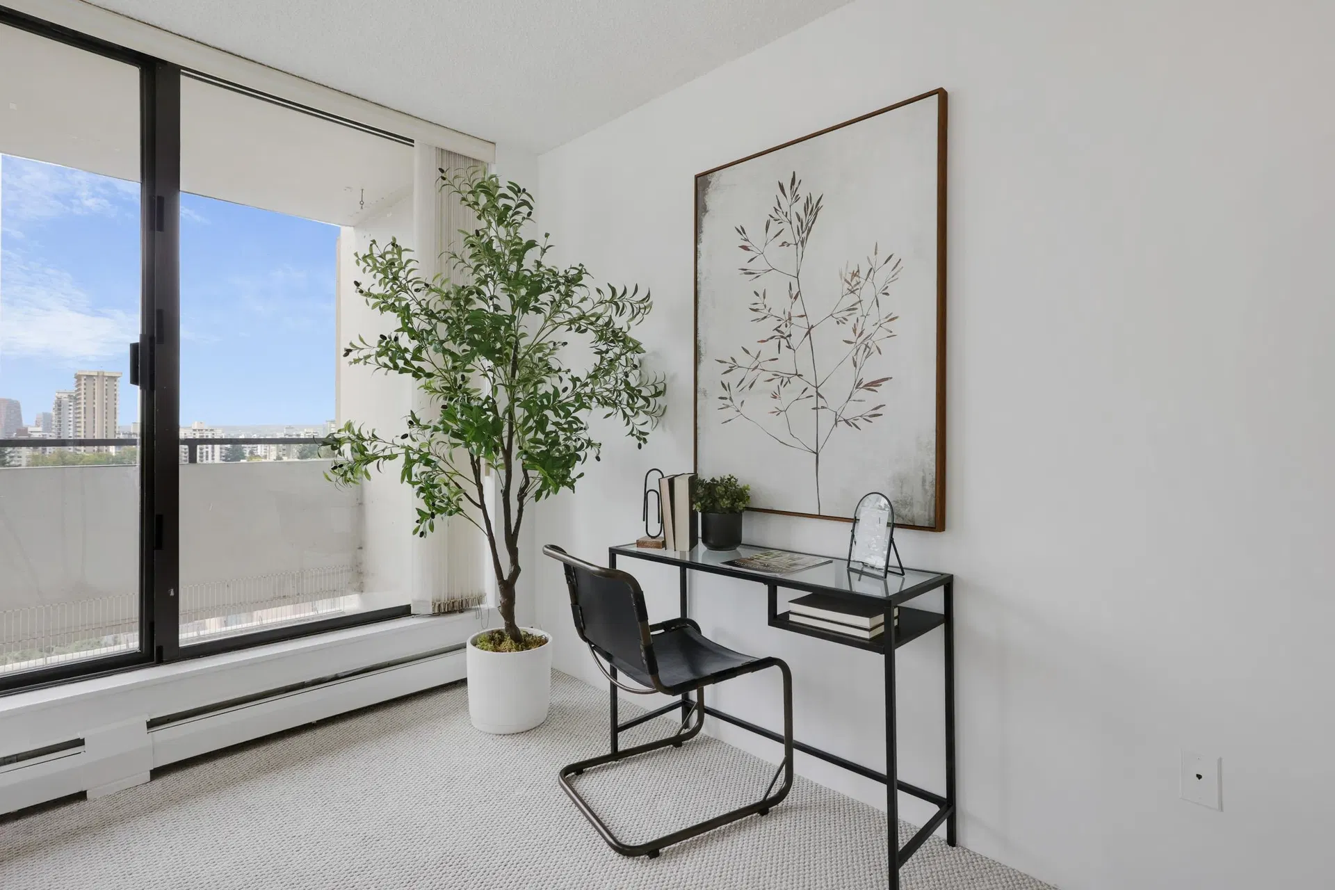 Photo 4 of 26 at #1102 – 1127 Barclay Street