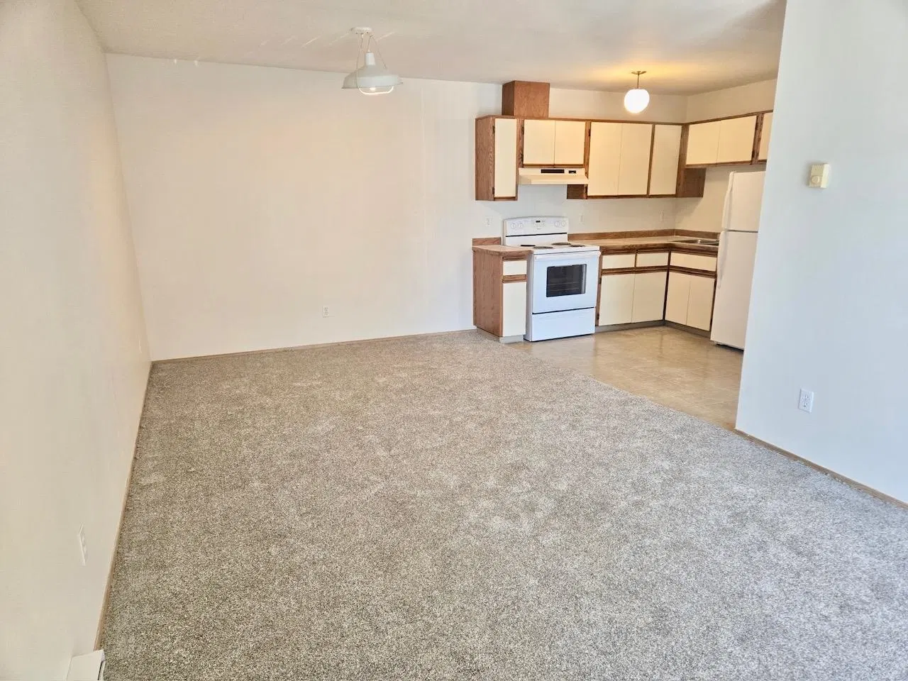 Photo 3 of 8 at #21 – 45655 Mcintosh Drive