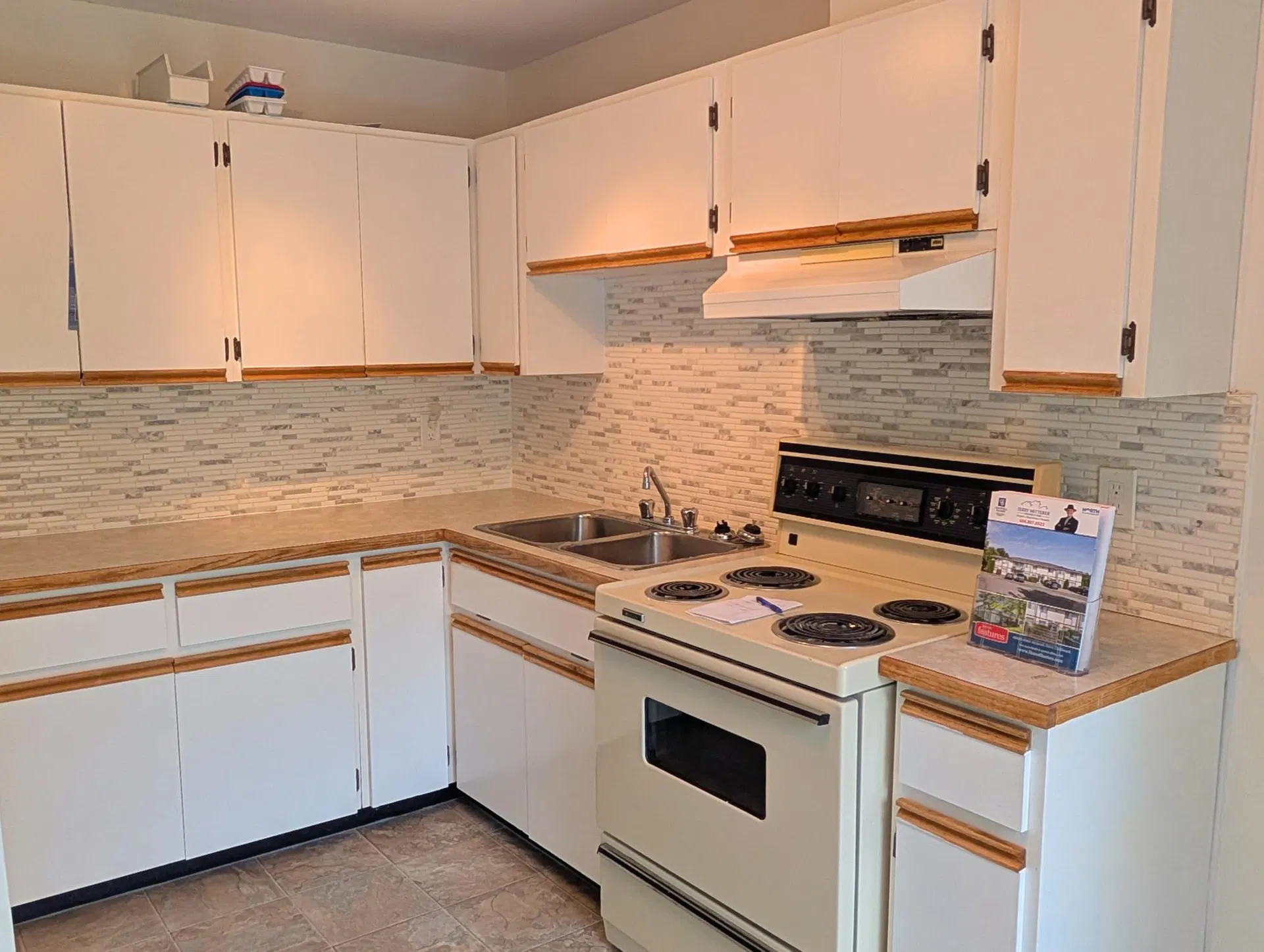 Photo 5 of 28 at #202A – 45655 Mcintosh Drive
