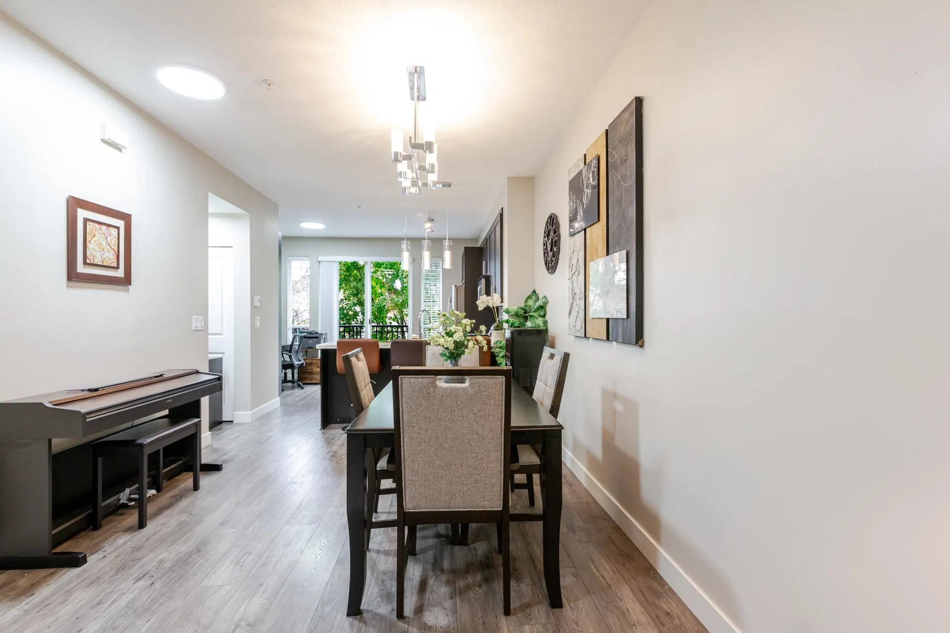 Photo 5 of 39 at #54 – 21867 50 Avenue