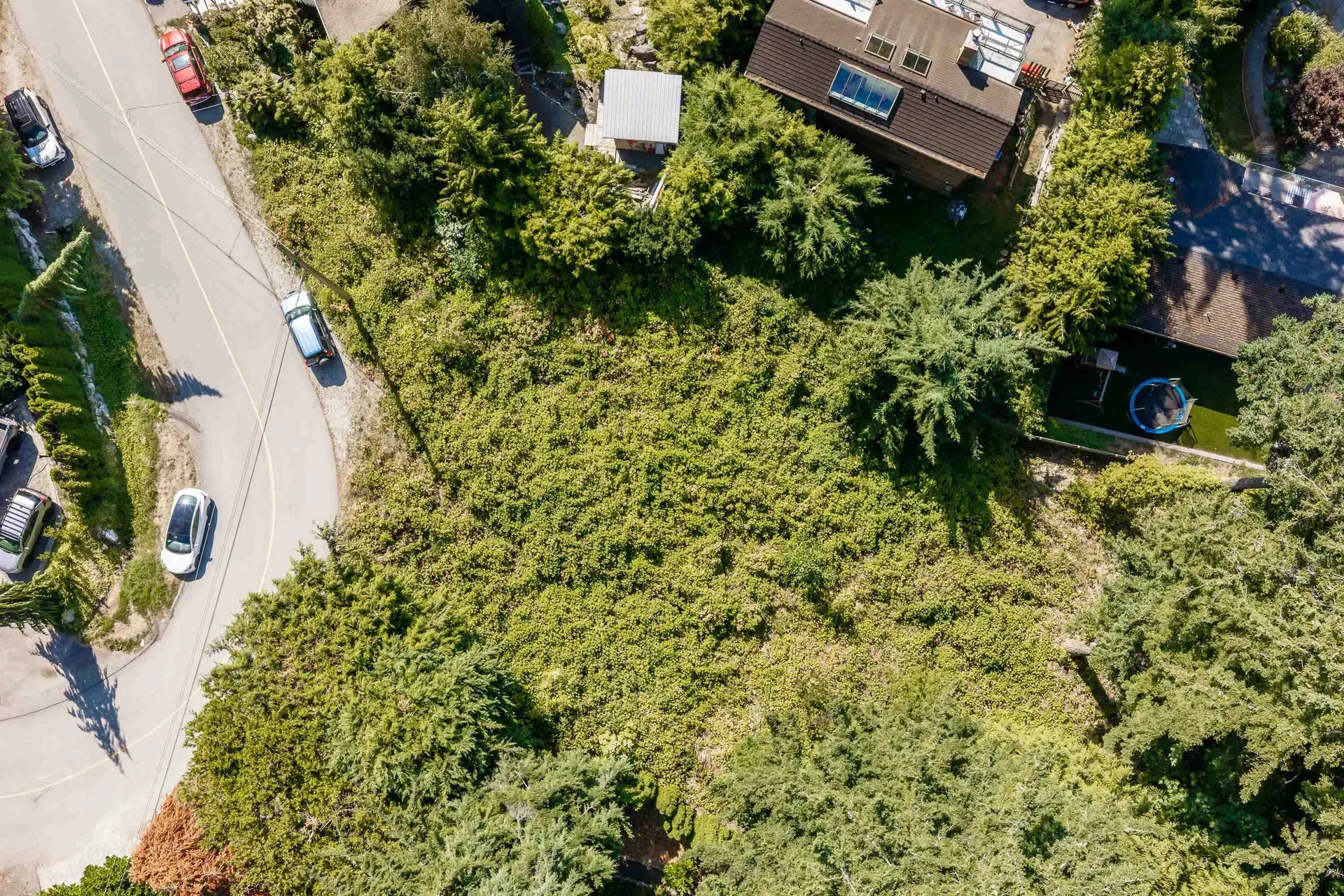 Photo 5 of 14 at 475 Bayview Road