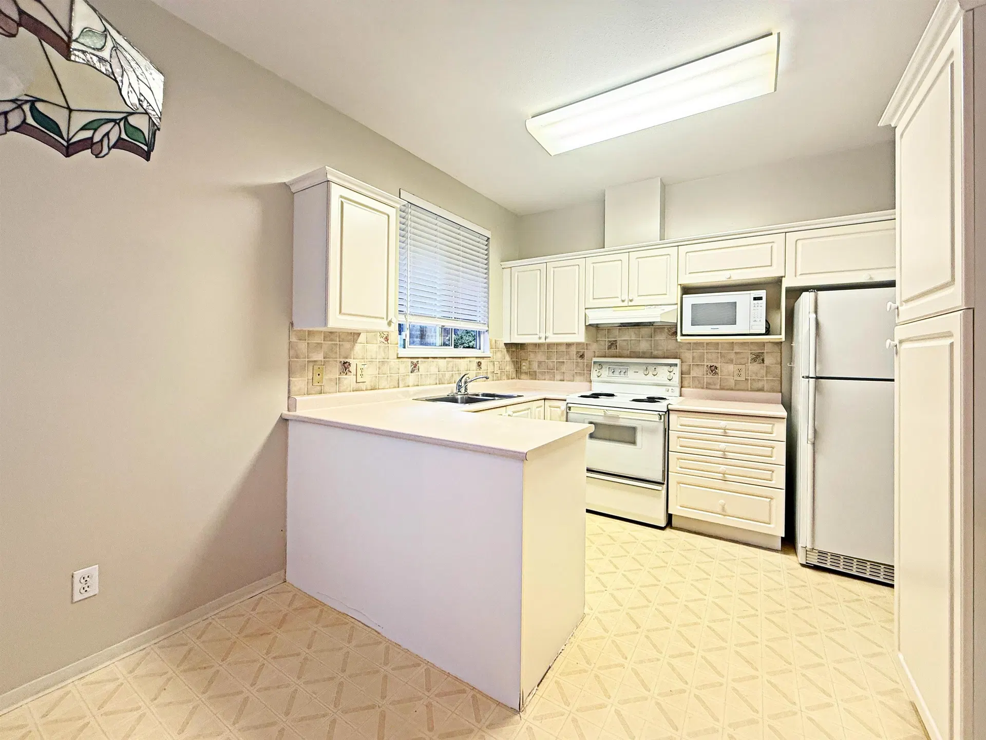 Photo 5 of 27 at #17 – 16325 82 Avenue