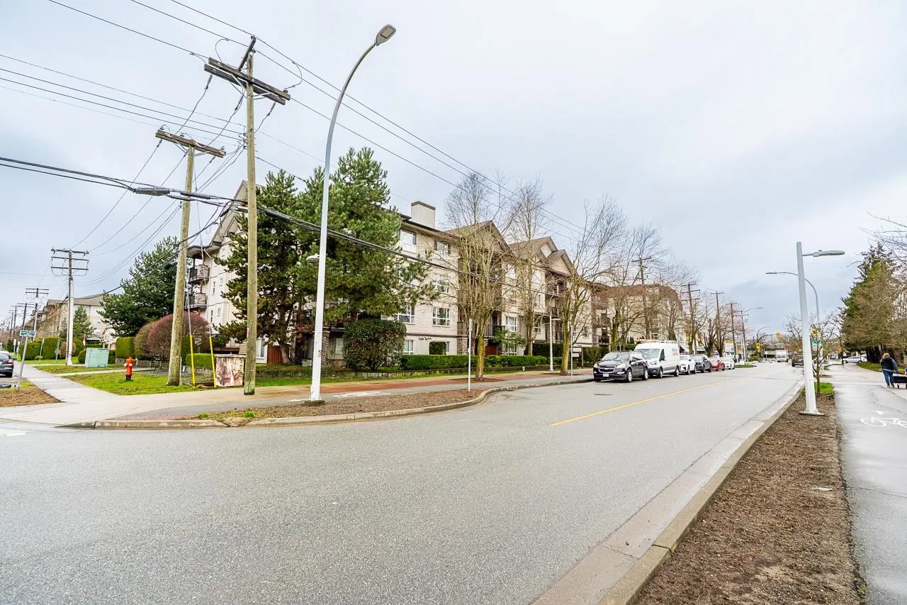 Photo 2 of 28 at #313 – 5465 203 Street