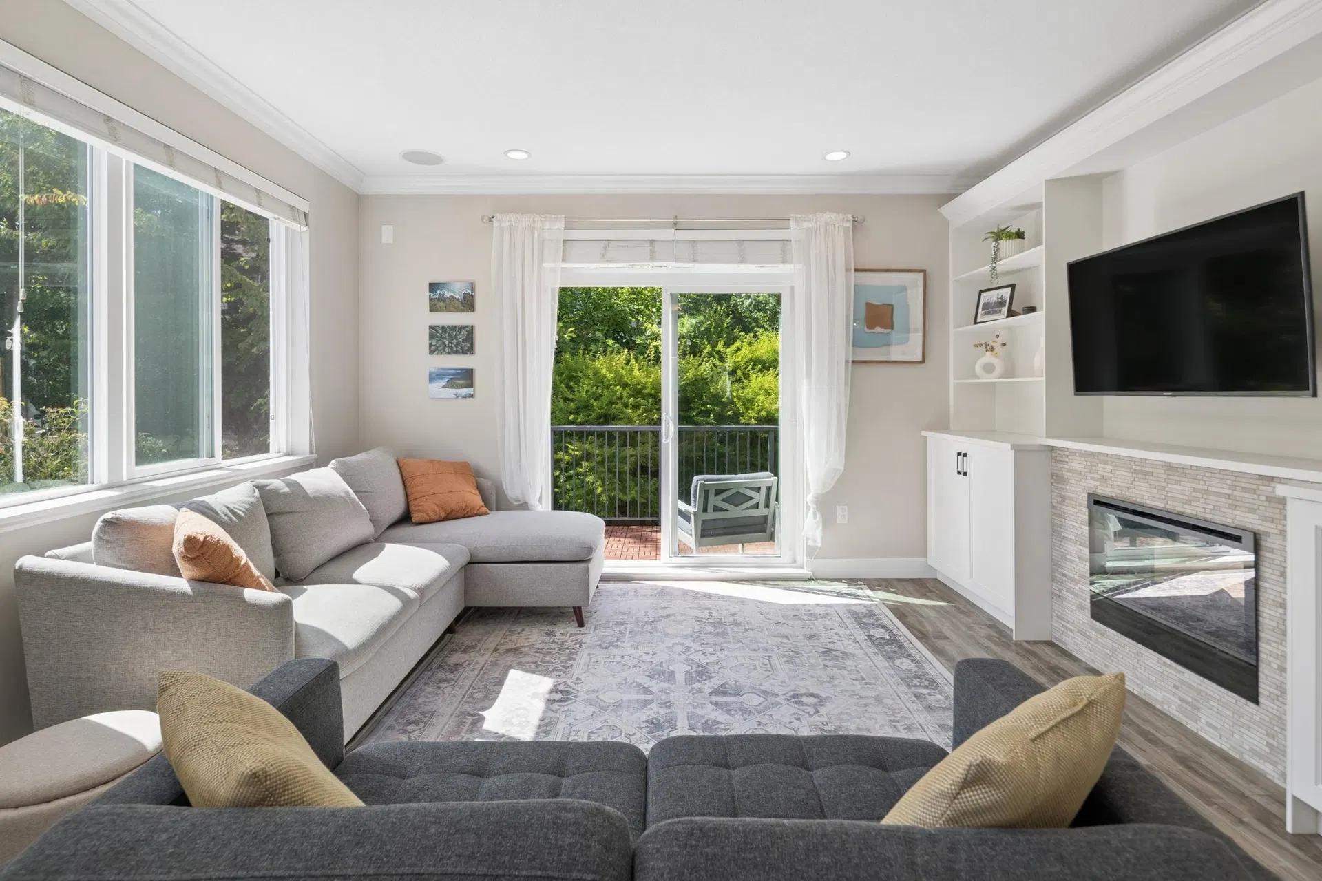 Photo 5 of 40 at #32 – 3039 156 Street