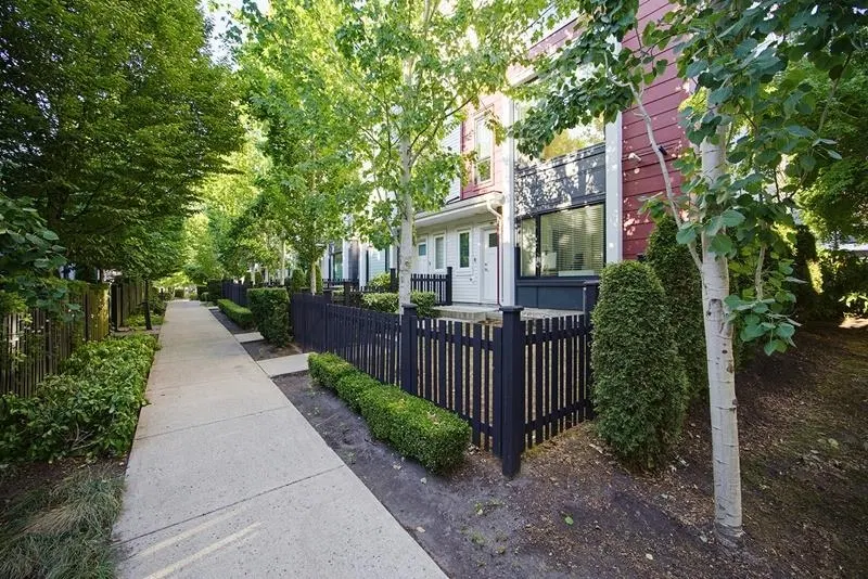 Photo 2 of 40 at #190 – 2277 Oak Meadows Drive