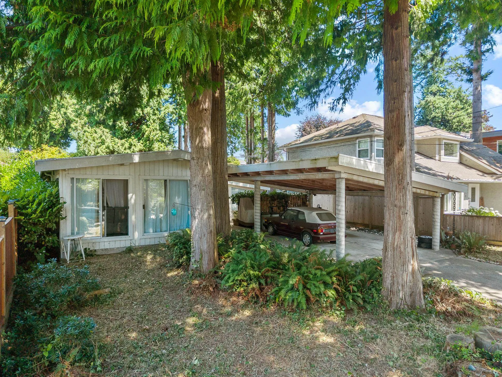Photo 4 of 8 at 14109 Blackburn Avenue
