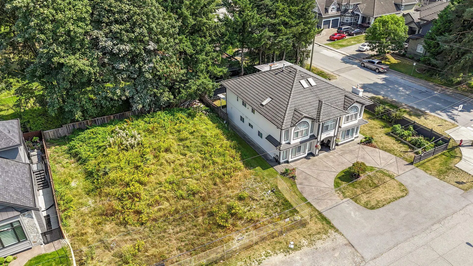 Photo 1 of 38 at 6222 133 Street