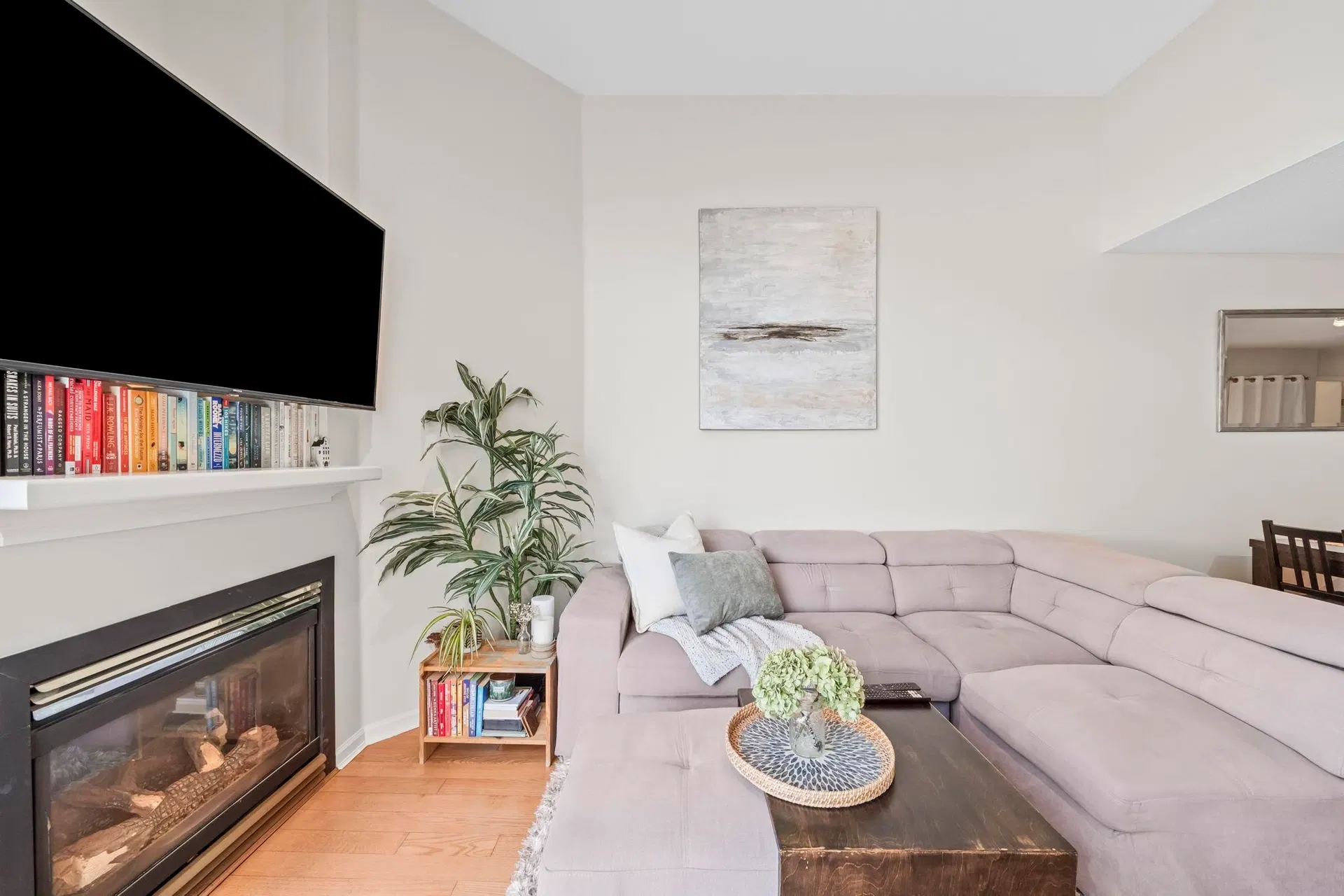 Photo 4 of 40 at #413 – 147 E 1st Street