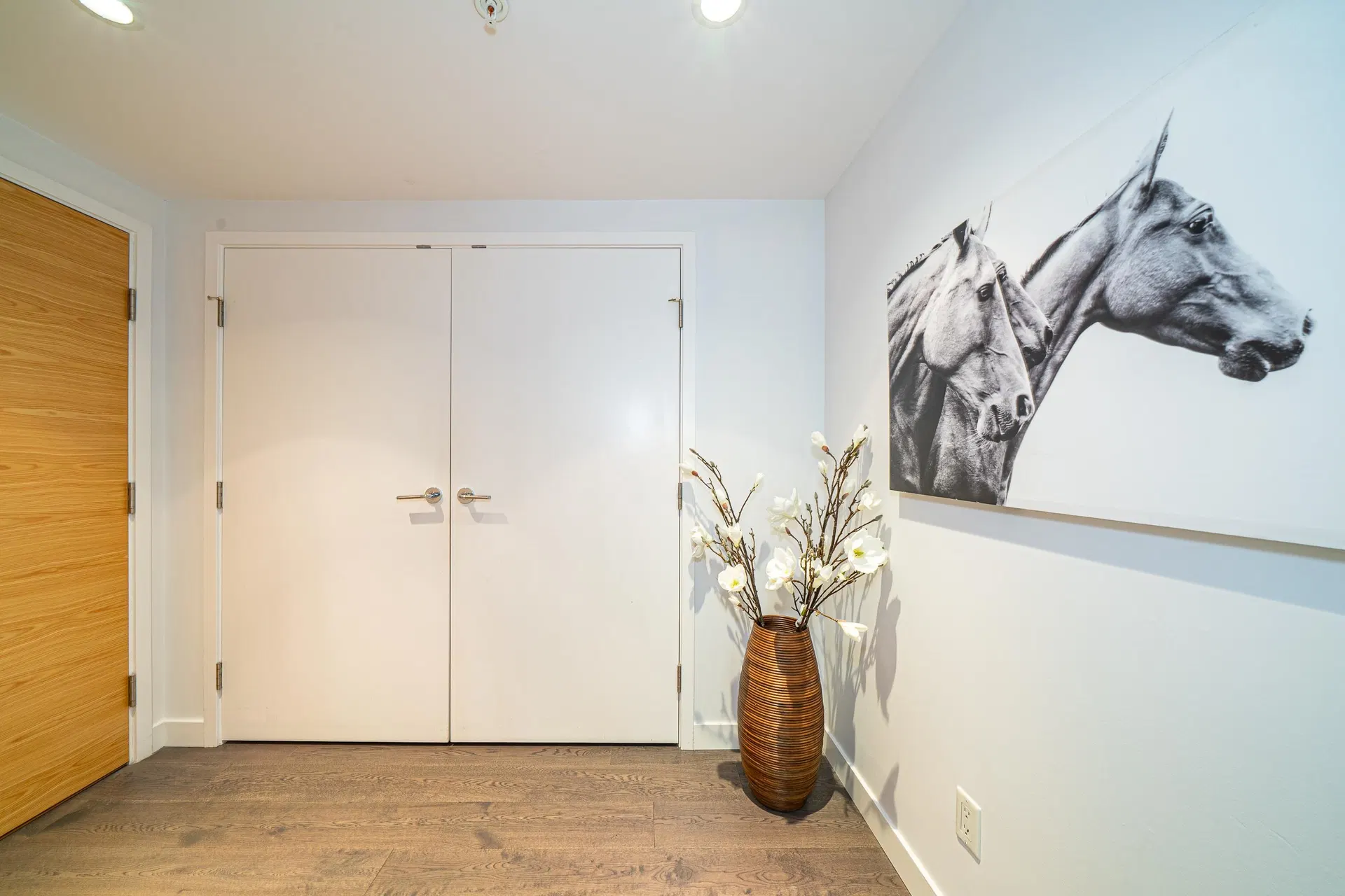 Photo 4 of 26 at #203 – 5782 Berton Avenue