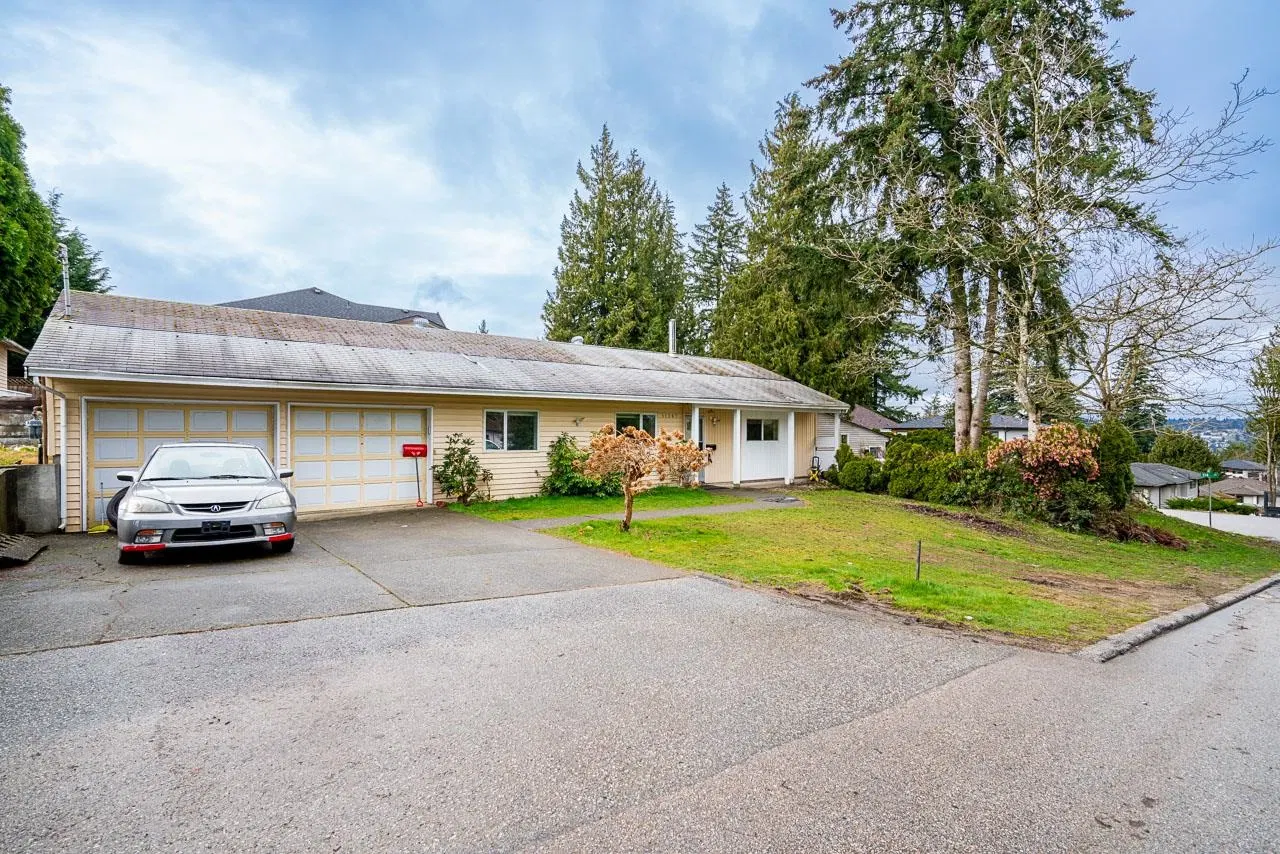 Photo 1 of 35 at 11397 141a Street