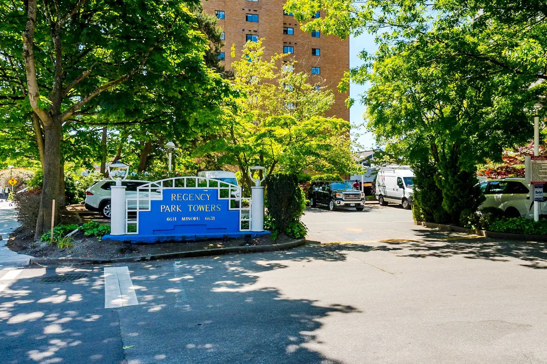 Photo 2 of 30 at #1504 – 6631 Minoru Boulevard