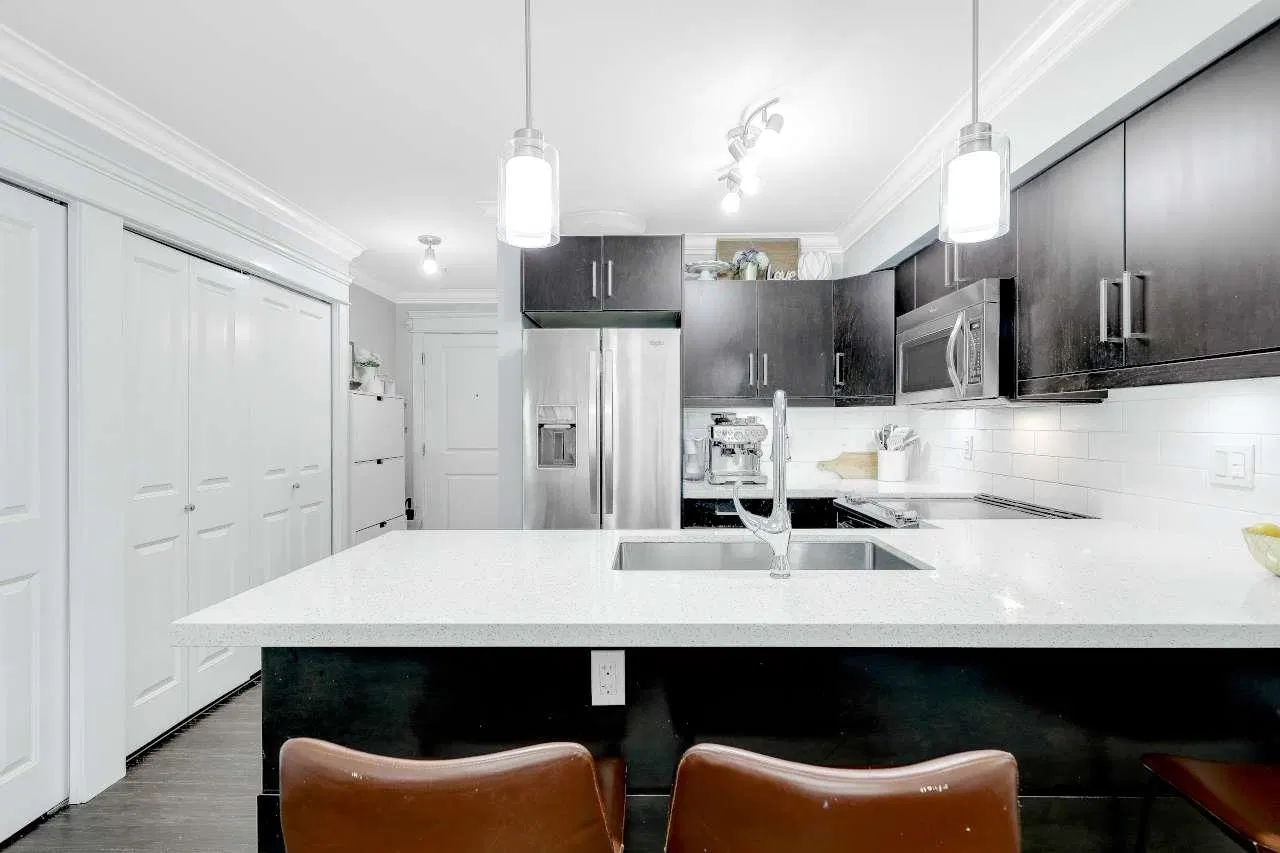Photo 3 of 35 at #105 – 2268 Shaughnessy Street