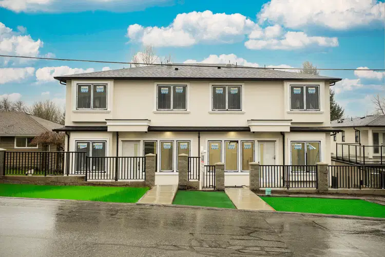 #2 – 5091 Buxton Street