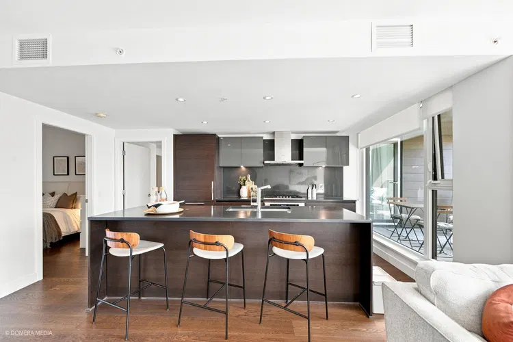 Photo 4 of 12 at #507 – 1571 W 57th Avenue