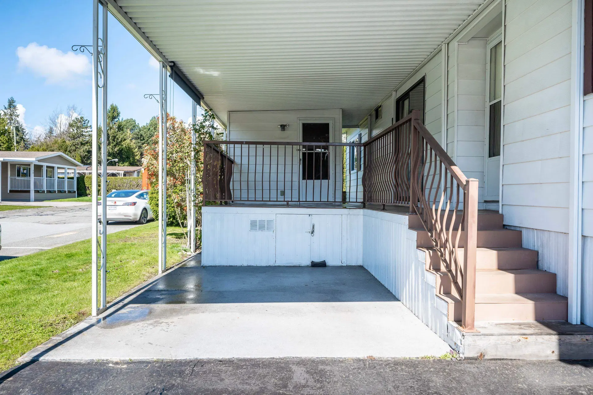 Photo 3 of 38 at #35 – 2120 King George Boulevard