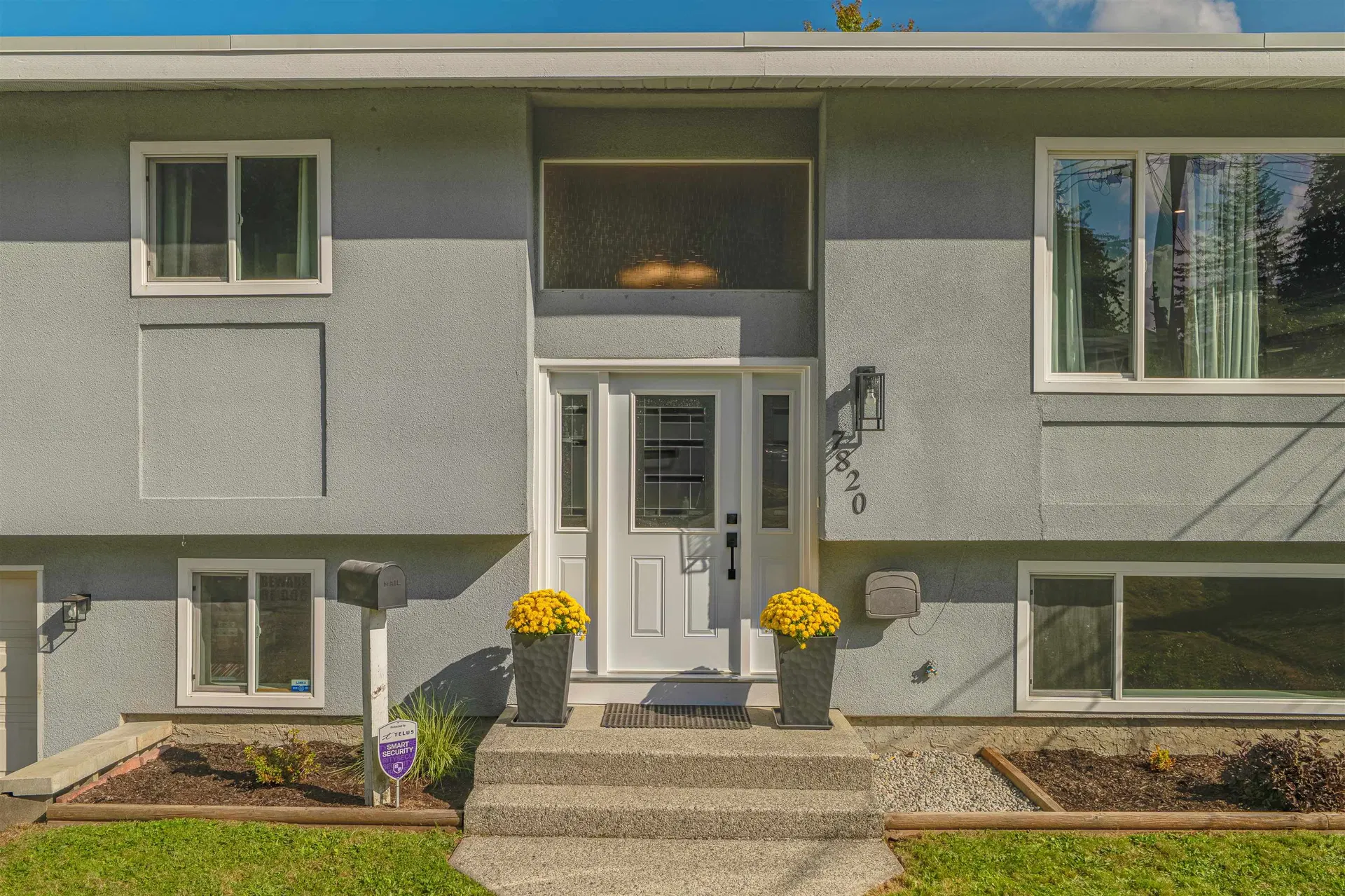 7820 Falcon Crescent