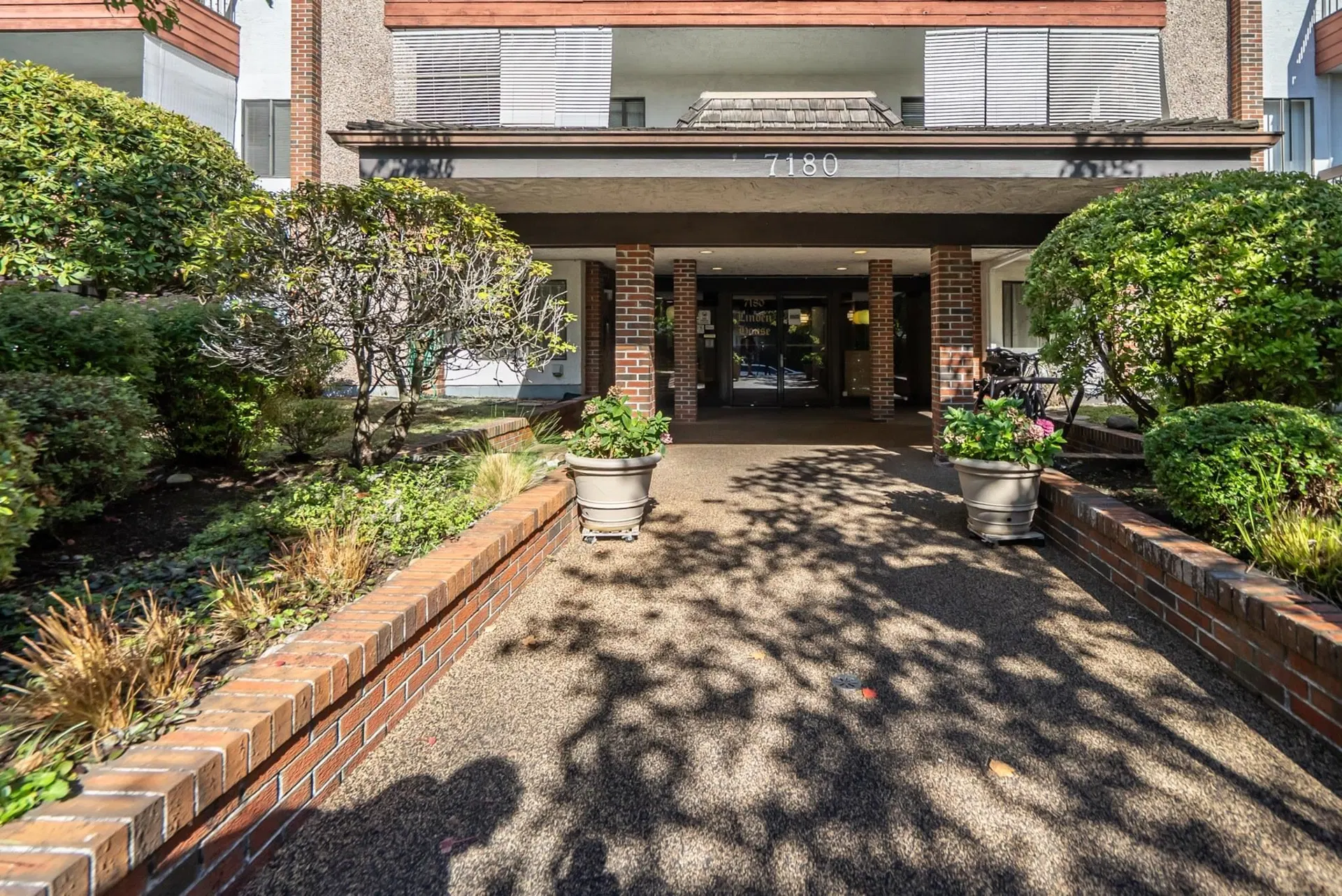Photo 3 of 33 at #107 – 7180 Linden Avenue