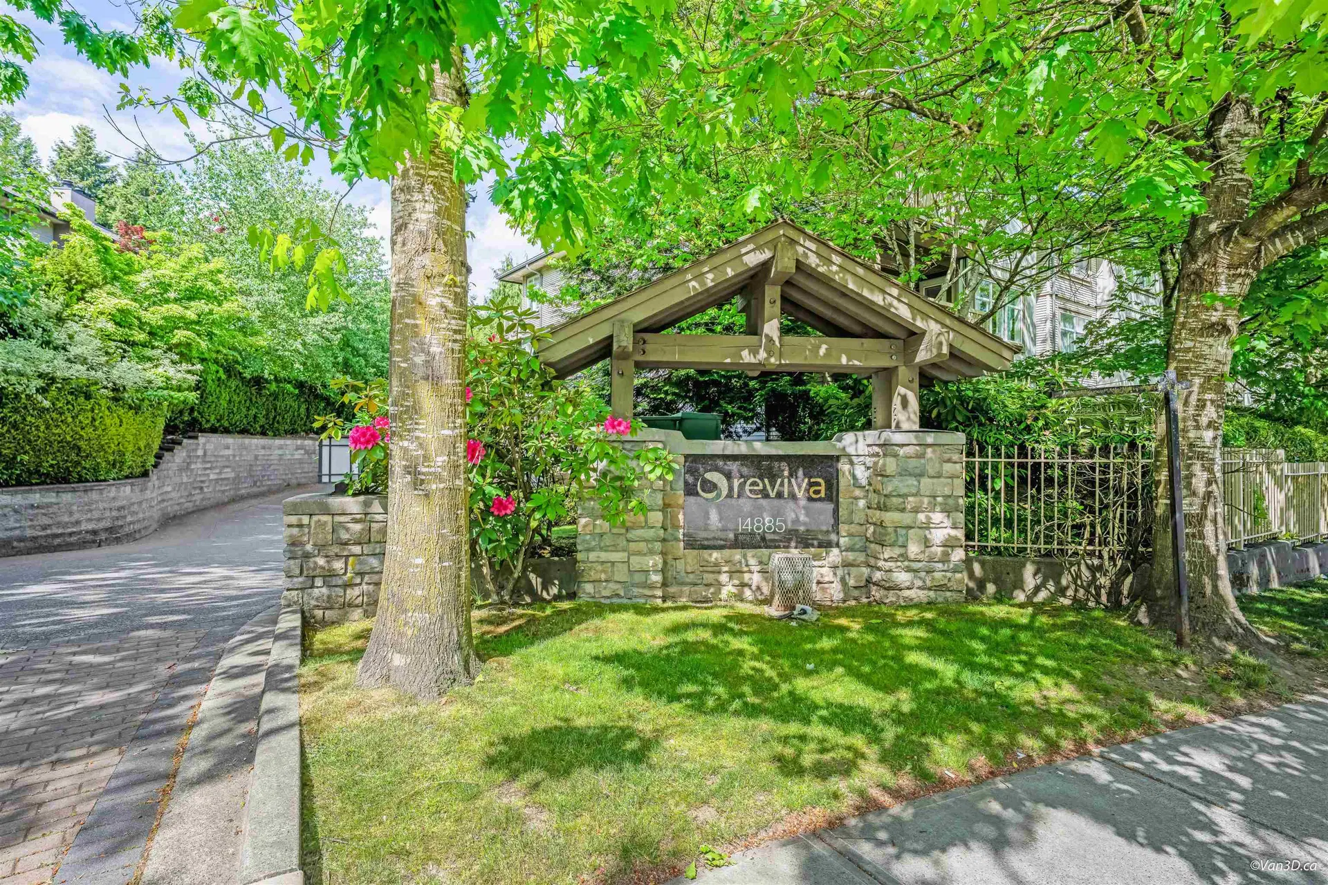Photo 3 of 34 at #116 – 14885 105 Avenue