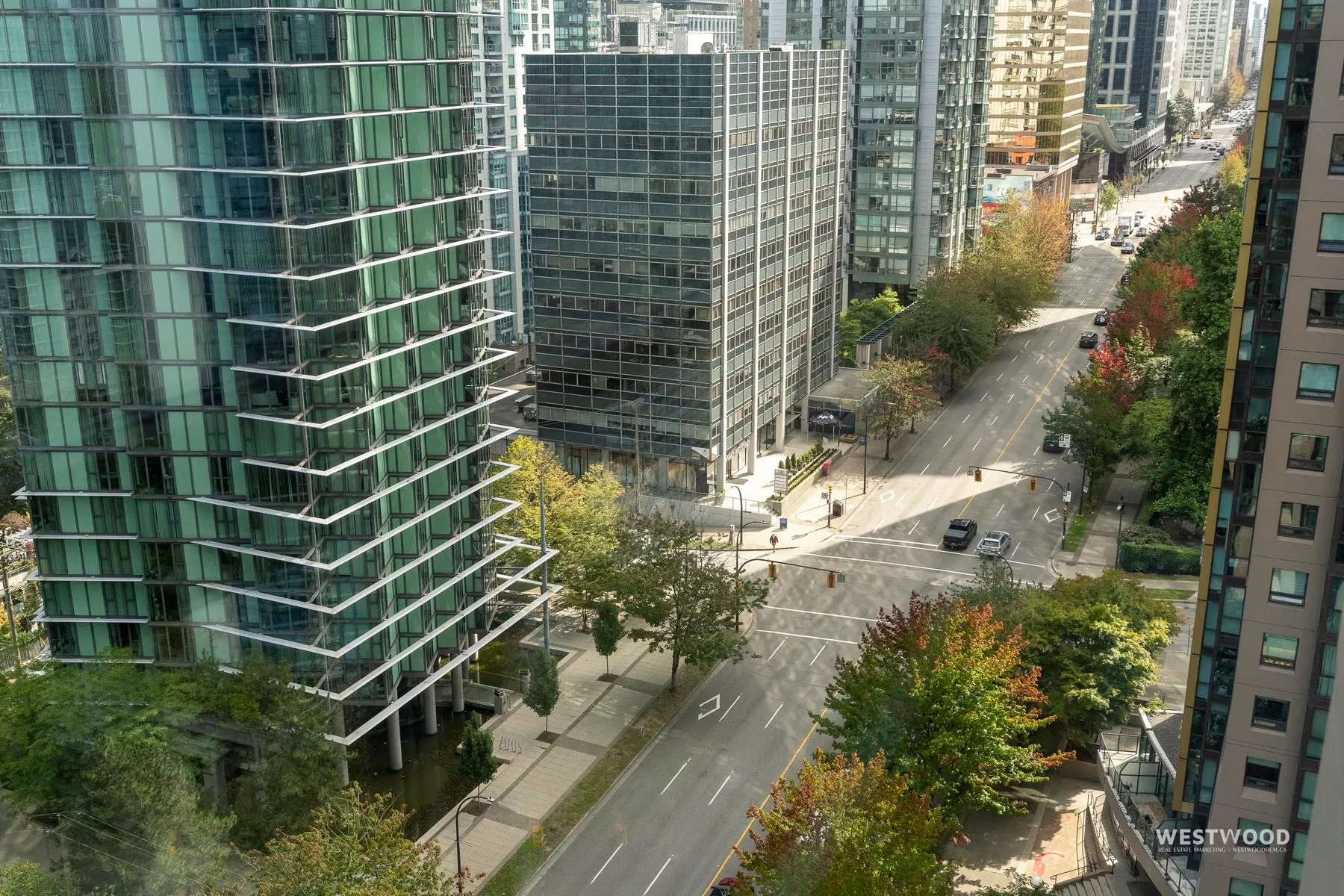 Photo 3 of 29 at #1708 – 1367 Alberni Street